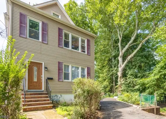 Property at 34 Fairview Pl, Bloomfield, NJ, 07003, 3 beds, 2 baths, [object Object]