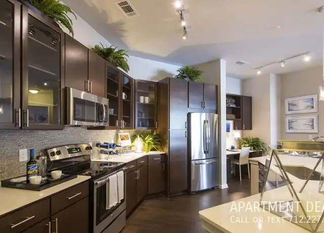 Property at 910 Westcott St Unit 213, Houston, TX, 77007, 1 bed, 1 bath, [object Object]