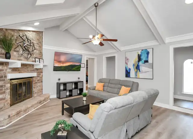 Property at 21722 Forest Glade Dr, Humble, TX, 77338, 6 beds, 2 baths, [object Object]