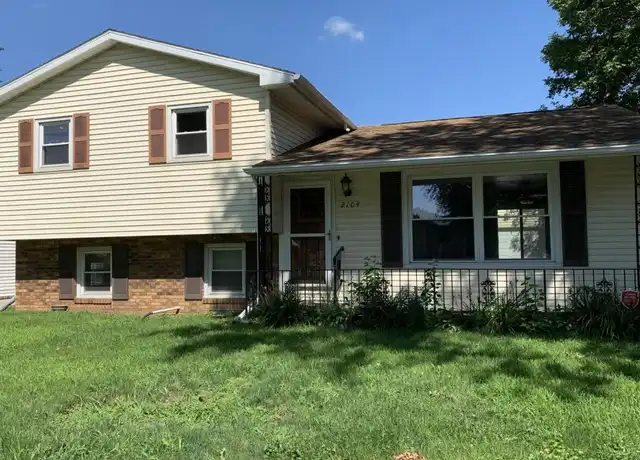 Property at 2104 Skipton Rd, Springfield, IL, 62702, 3 beds, 2 baths, [object Object]