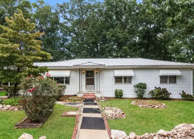 Property at 6822 Wallis Dr, Lithia Springs, GA, 30122, 3 beds, 2 baths, [object Object]