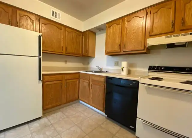 Property at 509 Bellwood Dr Unit 509, West View, PA, 15229, 2 beds, 1 bath, [object Object]