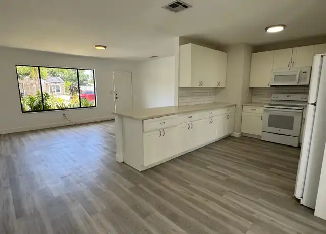 Property at 2235 18th Ave SW, Vero Beach, FL, 32962, 3 beds, 1 bath, [object Object]
