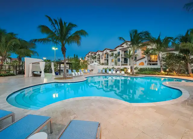 Property at Solle Davie Luxury Apartments - 5500 S University Dr, Fort Lauderdale, FL, 33328, 1-3 bed, 1-2 bath, [object Object]