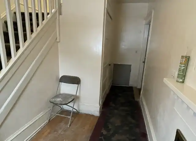 Property at 119 Winnipeg Ave W Unit 1, St Paul, MN, 55117, 3 beds, 1 bath, [object Object]