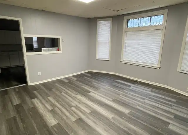 Property at 119 Winnipeg Ave W Unit 1, St Paul, MN, 55117, 3 beds, 1 bath, [object Object]