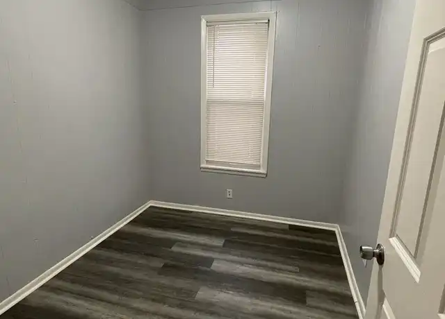 Property at 119 Winnipeg Ave W Unit 1, St Paul, MN, 55117, 3 beds, 1 bath, [object Object]