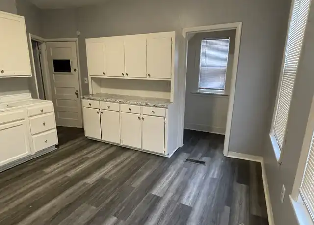 Property at 119 Winnipeg Ave W Unit 1, St Paul, MN, 55117, 3 beds, 1 bath, [object Object]