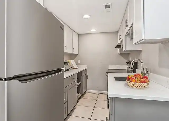 Property at ReNew on Temple - 239 E South Temple, Salt Lake City, UT, 84111, 0-2 beds, 1 bath, [object Object]