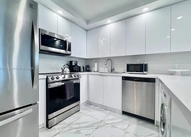 Property at 2851 NE 183rd St Unit 1508E, Aventura, FL, 33160, 1 bed, 2 baths, [object Object]
