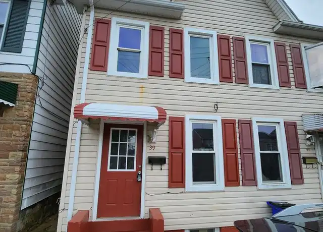 Property at 39 W North Ave, Hagerstown, MD, 21740, 3 beds, 1 bath, [object Object]