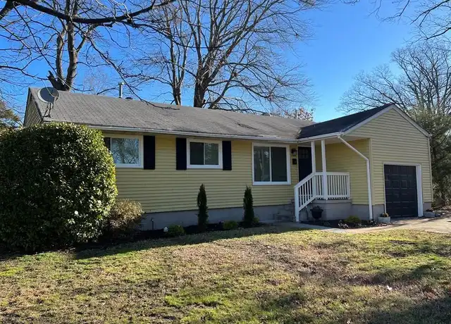 Property at 1300 Pineview Ave, Norfolk, VA, 23503, 4 beds, 1 bath, [object Object]