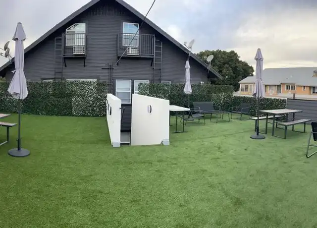 Property at Walton Ave. - 1/2 2926 Walton Ave, Los Angeles, CA, 90007, 3 beds, 2-3 baths, [object Object]