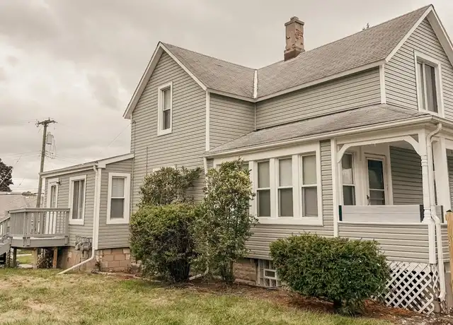 Property at 2474 4th St Unit 2, Trenton, MI, 48183, 2 beds, 1 bath, [object Object]