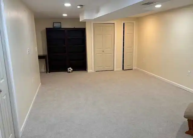 Property at 121 Cadogan Way, Nashua, NH, 03062, 3 beds, 3.5 baths, [object Object]