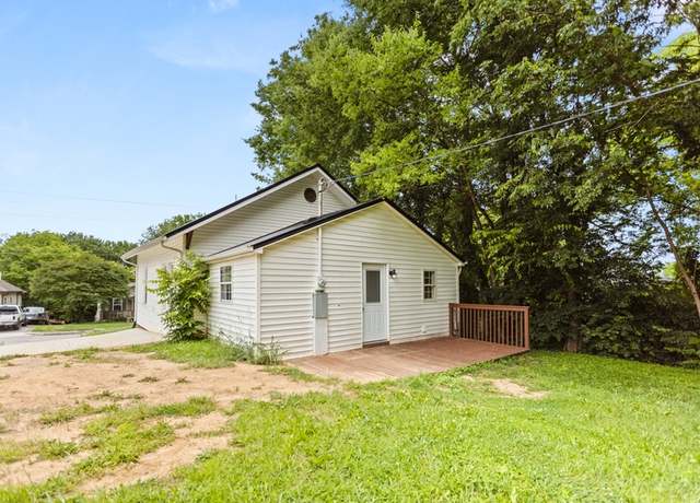 Photo of 1230 Irwin Ave, Maryville, TN 37804