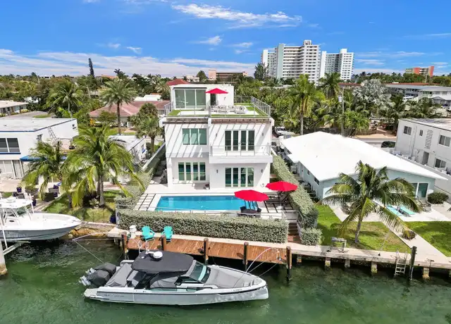 Property at 1713 N Riverside Dr, Pompano Beach, FL, 33062, 4 beds, 4.5 baths, [object Object]