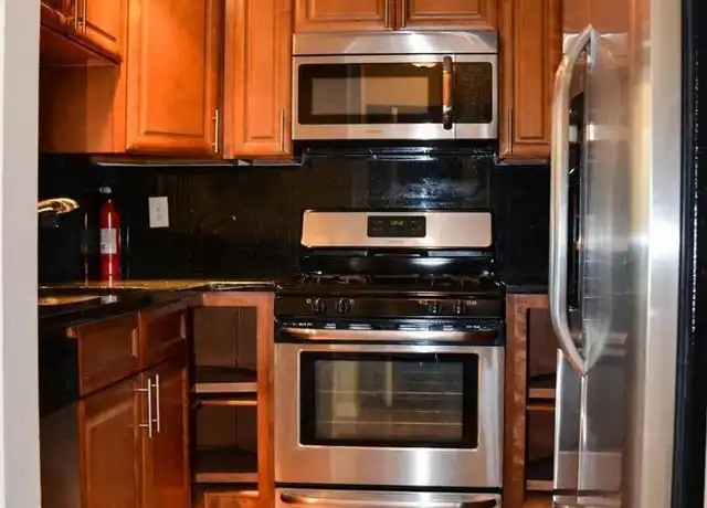 Property at 5934 Havener House Way, Centreville, VA, 20120, 2 beds, 1.5 baths, [object Object]