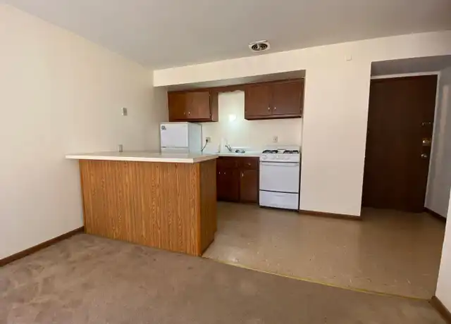 Property at 1652 Humboldt - 1652 N Humboldt Ave, Milwaukee, WI, 53202, 1 bed, 1 bath, [object Object]