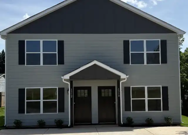 Property at 1322 Main Ave SE Unit 1322, Hickory, NC, 28602, 3 beds, 2.5 baths, [object Object]