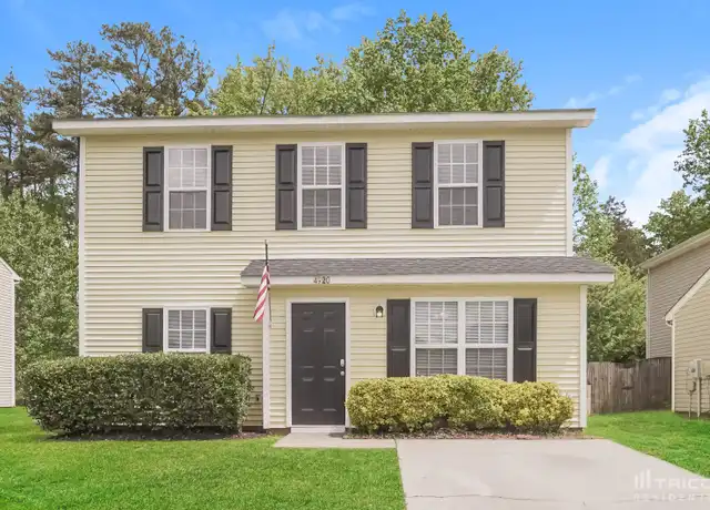 Property at 4920 Hopewood Ln, Charlotte, NC, 28216, 4 beds, 2 baths, [object Object]