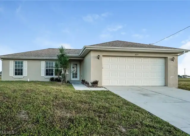 Property at 425 NE 15th Ter, Cape Coral, FL, 33909, 3 beds, 2 baths, [object Object]