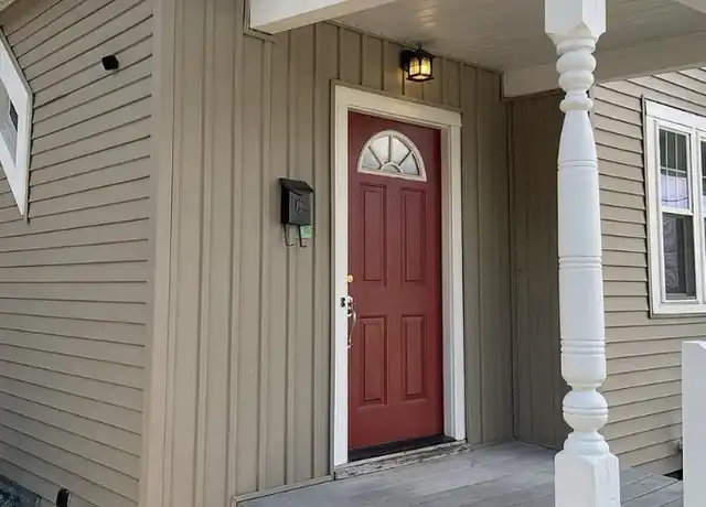 Property at 108 Carrier St NE Unit 2, Grand Rapids, MI, 49505, 3 beds, 1 bath, [object Object]