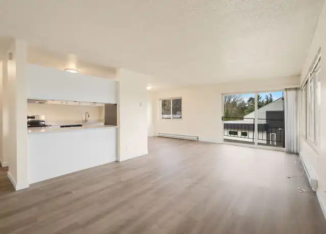 Property at 3119 W Commodore Way Unit 302, Seattle, WA, 98199, 1 bed, 1 bath, [object Object]