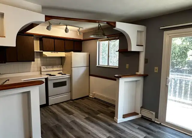 Property at 525 W Cook St, Springfield, IL, 62704, 1 bed, 1 bath, [object Object]
