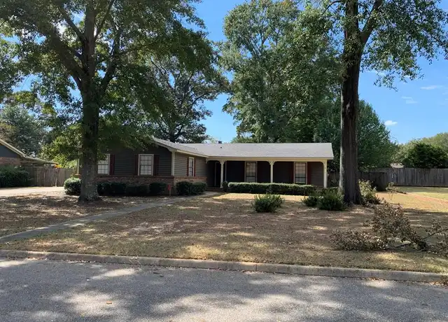 Property at 641 Farrah Cir, Dothan, AL, 36301, 3 beds, 2 baths, [object Object]