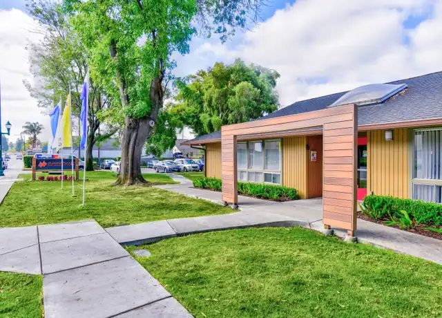 Property at Summerwood - 21701 Foothill Blvd, Hayward, CA, 94541, 2 beds, 1-2 bath, [object Object]