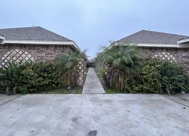 Property at 2601 E Garfield Ave Unit 4, Alton, TX, 78573, 3 beds, 2 baths, [object Object]