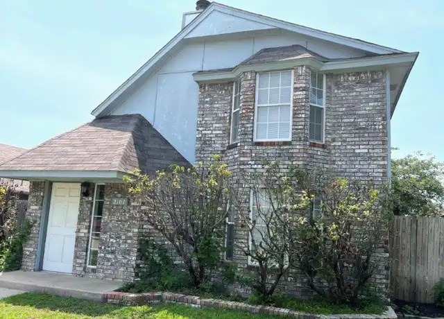 Property at 2107 Parkview Dr, Oklahoma City, OK, 73170, 4 beds, 2 baths, [object Object]