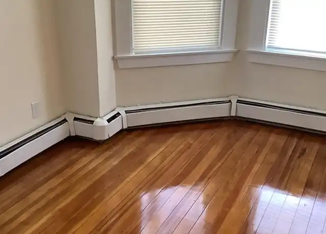Property at 57 Vine St Unit 12, Lynn, MA, 01905, 2 beds, 1 bath, [object Object]