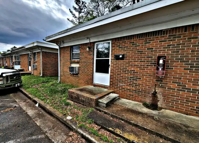 Property at 3900 Rucker Cir SW Unit 13, Huntsville, AL, 35805, 1 bed, 1 bath, [object Object]