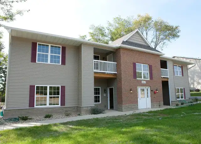Property at Frostwood Apartments - 5505 N Frostwood Pkwy, Peoria, IL, 61615, 2 beds, 2 baths, [object Object]