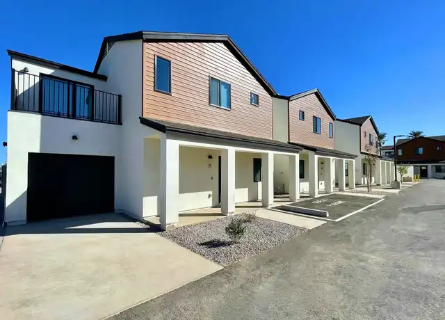 Property at 815 E Roma Ave Unit 14, Phoenix, AZ, 85014, 3 beds, 2.5 baths, [object Object]