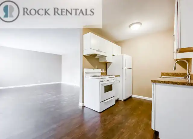 Property at 116 E 10th Ave Apt 8, Hutchinson, KS, 67501, 2 beds, 1 bath, [object Object]