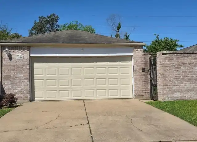 Property at 3634 Kingsman Dr, Houston, TX, 77082, 2 beds, 2 baths, [object Object]