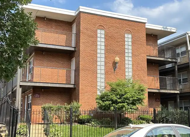 Property at 4547 N Dover St Unit 2C, Chicago, IL, 60640, 1 bed, 1 bath, [object Object]