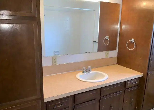 Property at 287 W 600 N Unit 2, Logan, UT, 84321, 2 beds, 1.5 baths, [object Object]