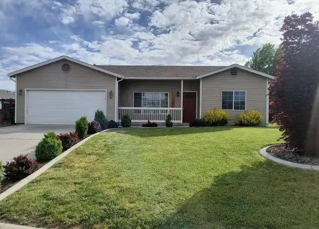 Property at 403 S 90th Ave, Yakima, WA, 98908, 3 beds, 1.5 baths, [object Object]