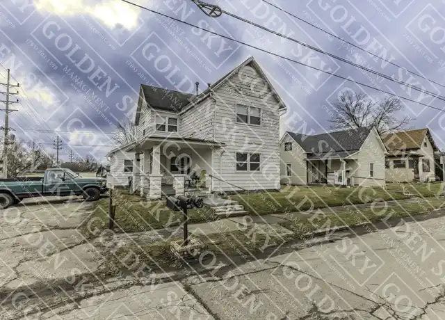 Property at 1705 W 9th St Unit 2, Muncie, IN, 47302, 1 bed, 1 bath, [object Object]