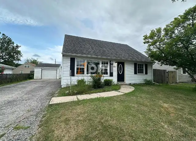 Property at 361 Lahonda Dr, Valparaiso, IN, 46385, 5 beds, 2 baths, [object Object]