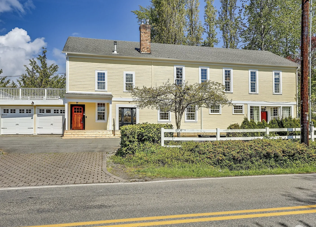 Photo of 8494 NE Odd Fellows Rd, Bainbridge Island, WA 98110