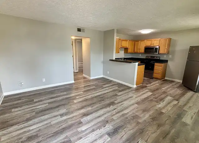 Property at Jacob's Landing Apartments - 4200 Medallion Ct, Louisville, KY, 40219, 2 beds, 1 bath, [object Object]