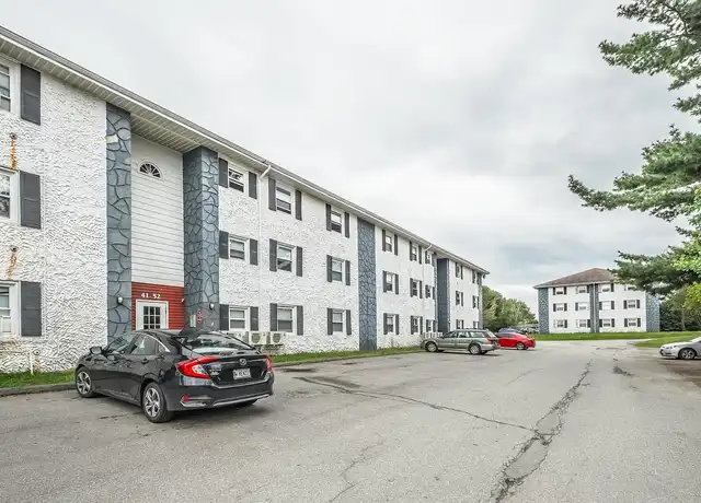 Property at Cedarwoods Apartments - 818 Ohio St, Bangor, ME, 04401, 2 beds, 1 bath, [object Object]