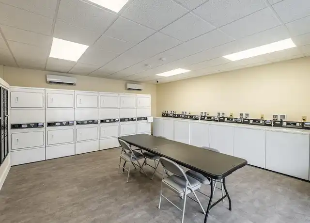 Property at Cedarwoods Apartments - 818 Ohio St, Bangor, ME, 04401, 2 beds, 1 bath, [object Object]