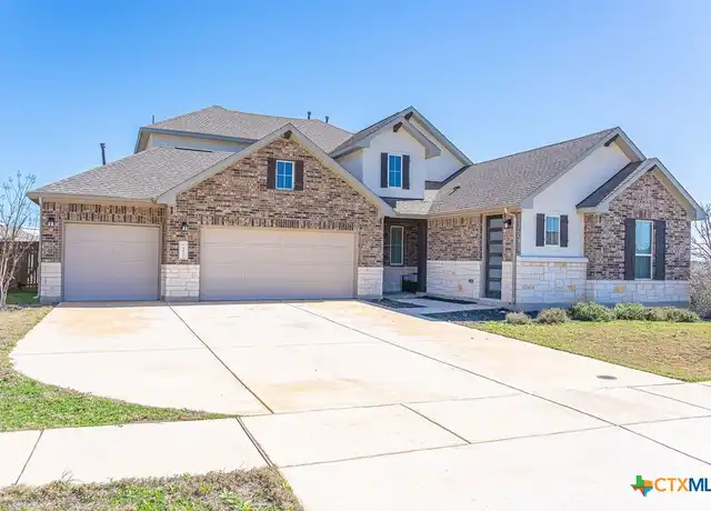 Property at 350 Nightshade Trl, New Braunfels, TX, 78132, 4 beds, 5 baths, [object Object]
