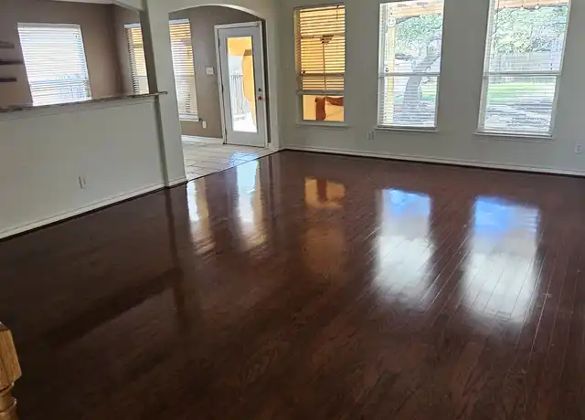 Property at 4719 Shavano Ct, San Antonio, TX, 78230, 3 beds, 2.5 baths, [object Object]